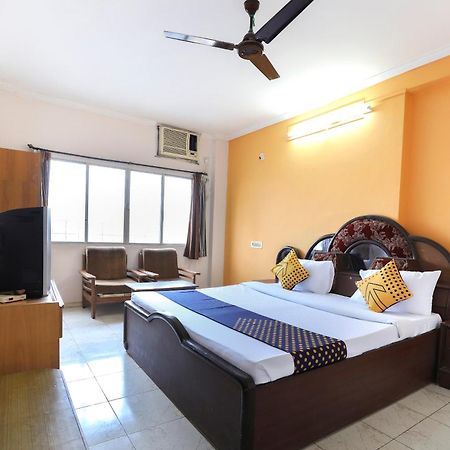 Spot On Hotel Shyam Inn Hālol Esterno foto
