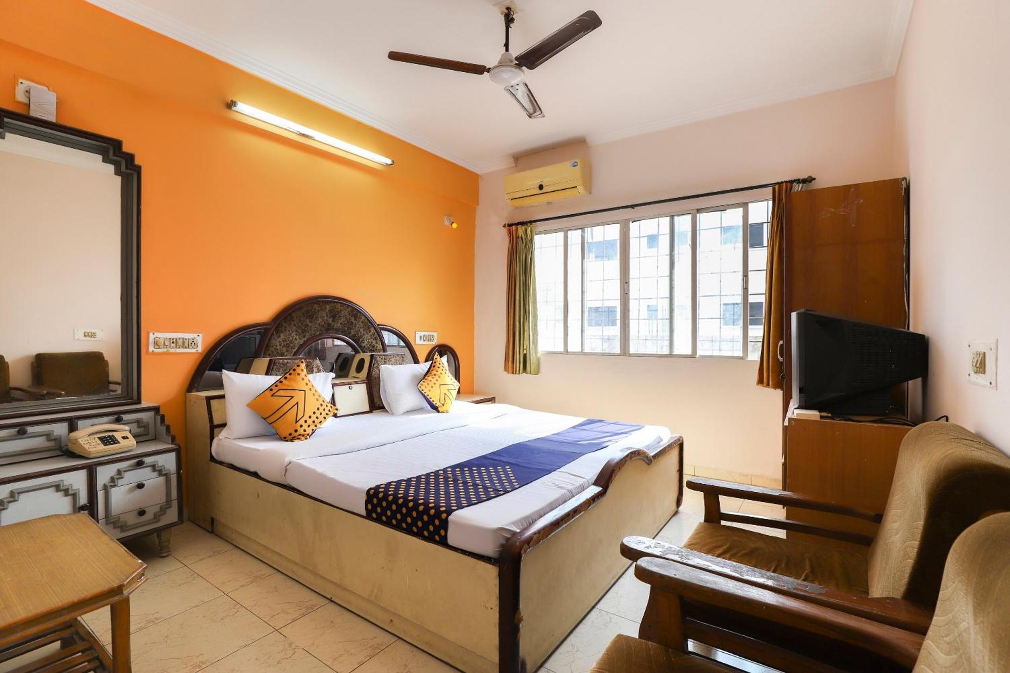 Spot On Hotel Shyam Inn Hālol Esterno foto